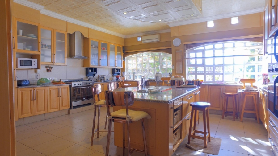 5 Bedroom Property for Sale in Azalea Park North West